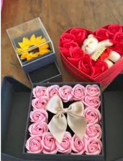 CAJITA ACETATO CON 10 ROSAS Y OSITO TE AMO Q23-15 AMOR