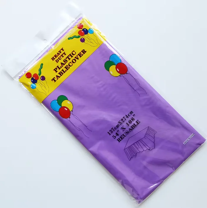 MANTEL PLASTICO MORADO PARA TABLERO - RECTANGULAR - 137 CM X 274 CM